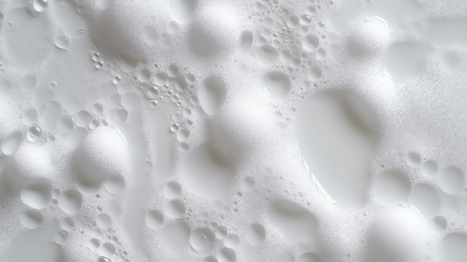 Espuma blanca con burbujas